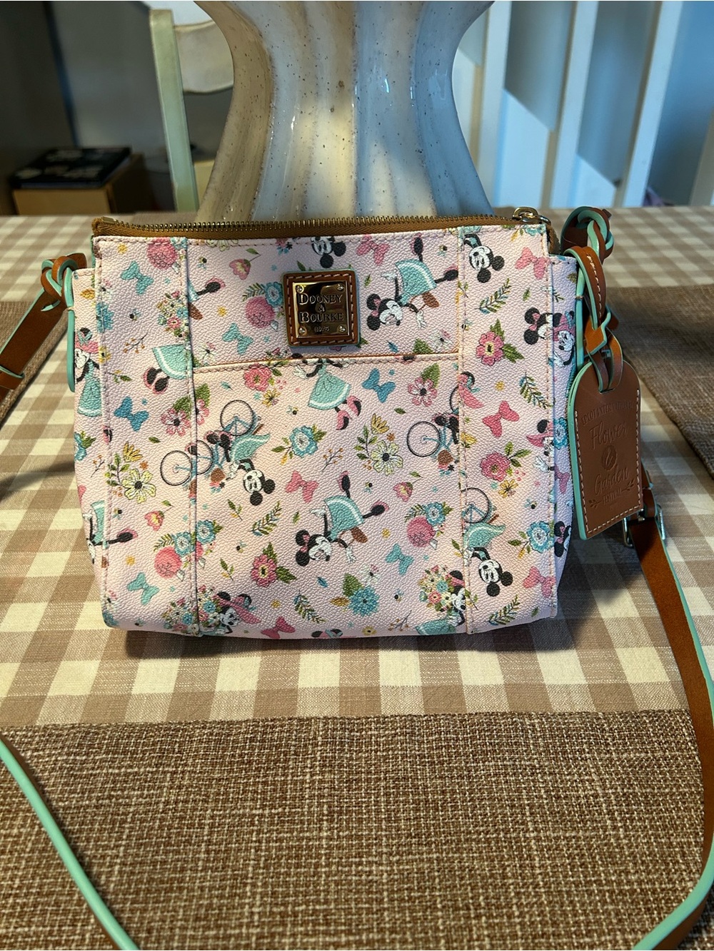 Disney Dooney & Bourke Pink Minnie Mouse Floral Crossbody Bag Flower and Garden